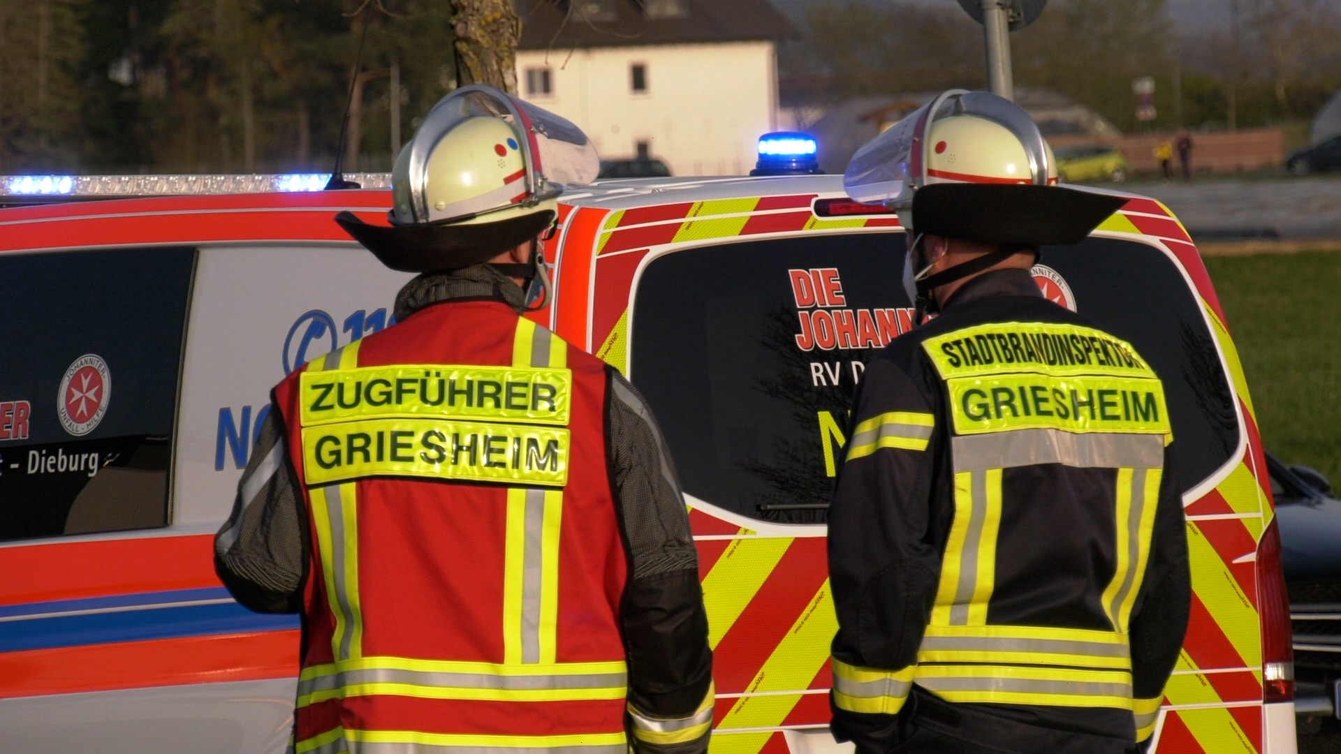 Griesheim: Hoher Sachschaden Nach Verkehrsunfall – PKW Kracht Gegen Gebäude